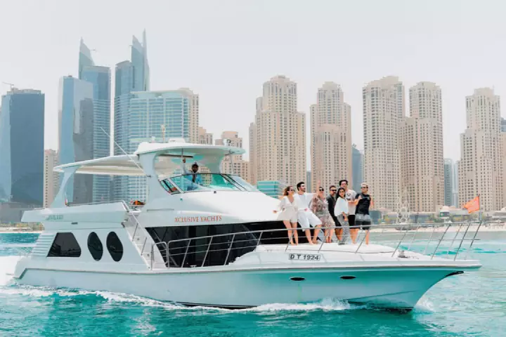 Private Yacht Booking in dubai with levart Tourism