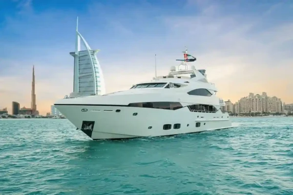 Private Yacht Booking in dubai with levart Tourism